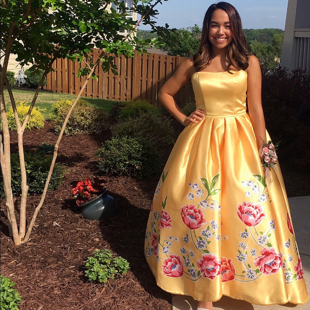 Sherri Hill Prom Dress